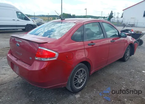 2010 Ford Focus Se z USA, uszkodzony, nr VIN 1FAHP3FN6AW122594